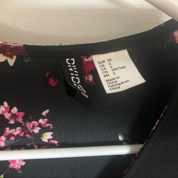 Floral, Wrap Dress from H&M - Picture 4 of 7